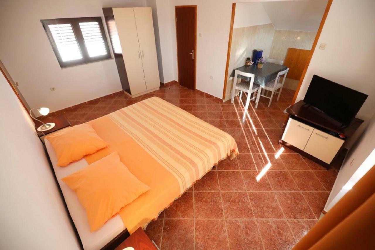 Studio Apartments Pavin ザダル エクステリア 写真