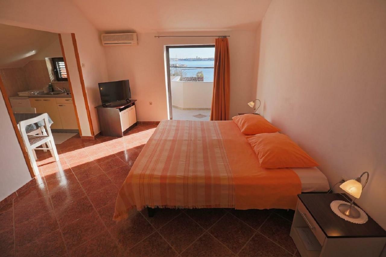 Studio Apartments Pavin ザダル エクステリア 写真