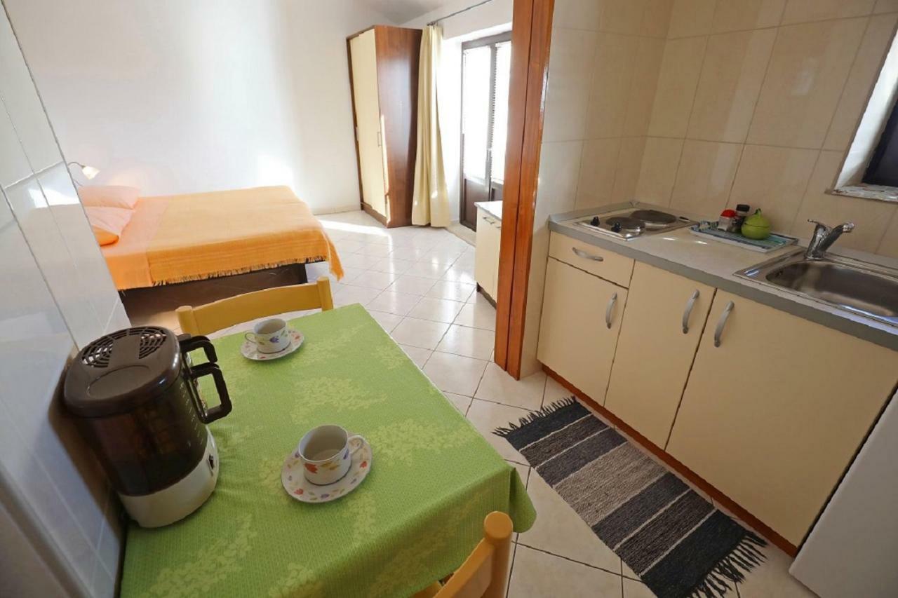 Studio Apartments Pavin ザダル エクステリア 写真